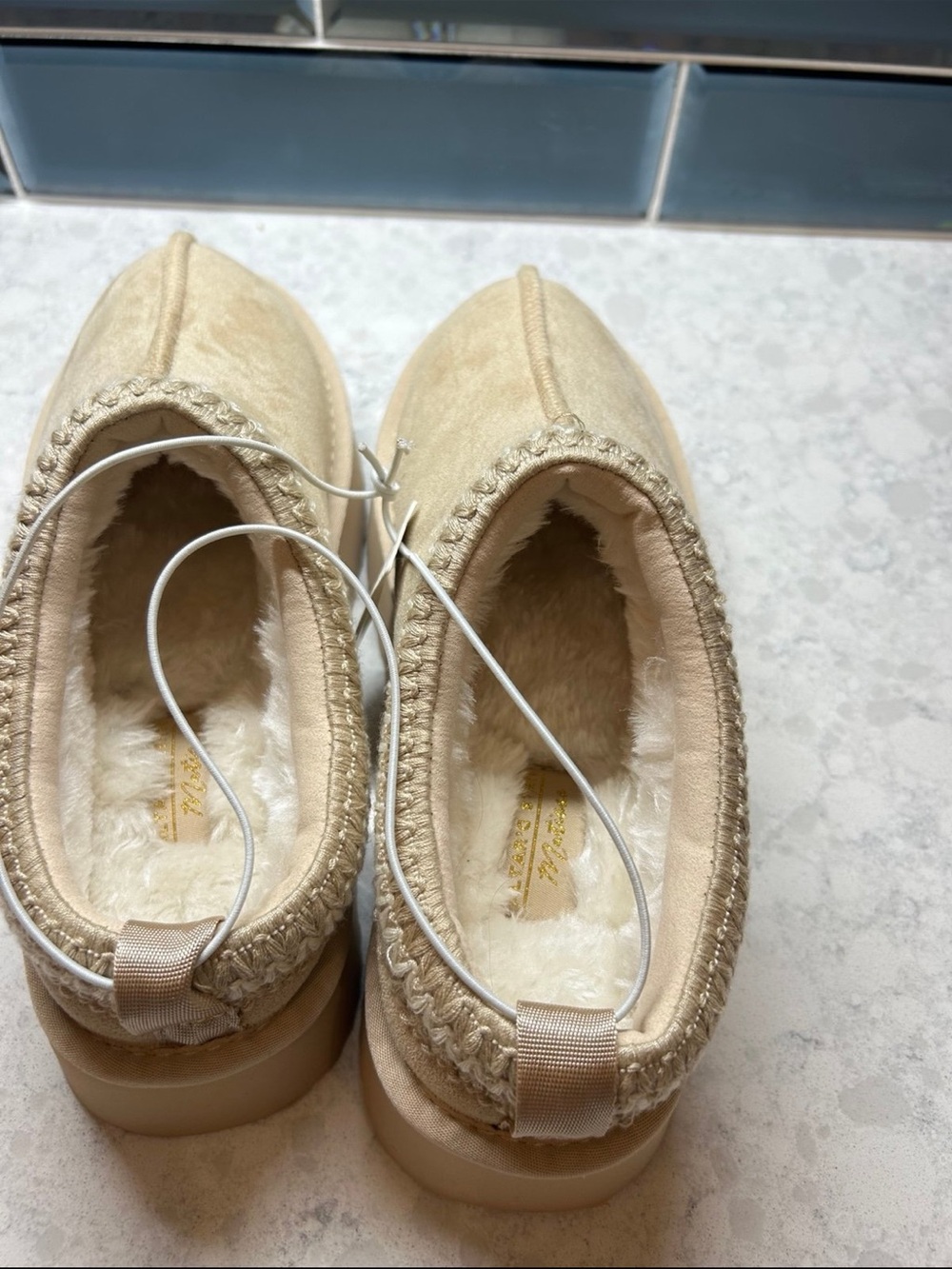 Brand new Altar’d State cloud platform slippers Light Natural Sz 9 Retail 69.95 - Picture 2 of 5